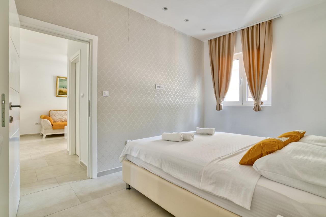 The Golden Luxury Apartments Kotor Luaran gambar