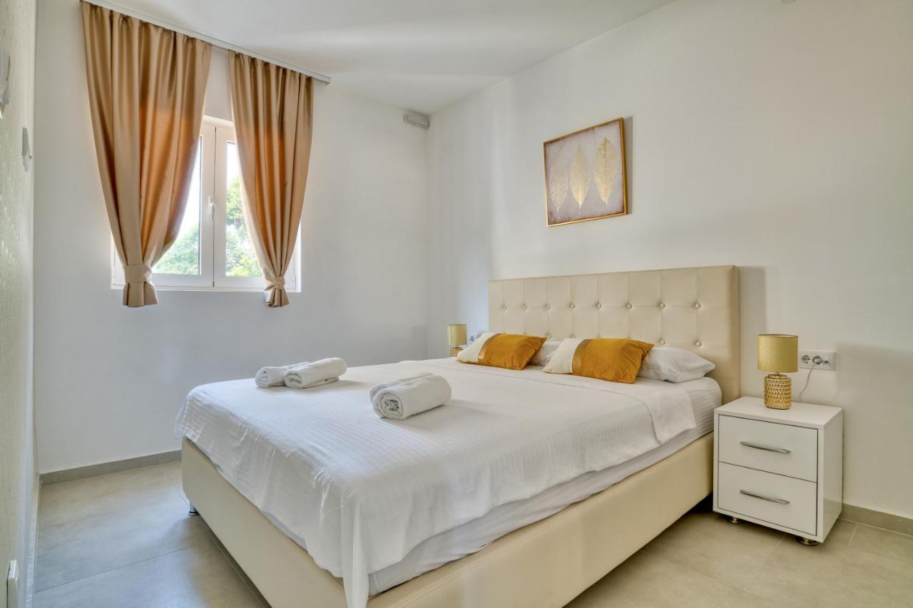 The Golden Luxury Apartments Kotor Luaran gambar
