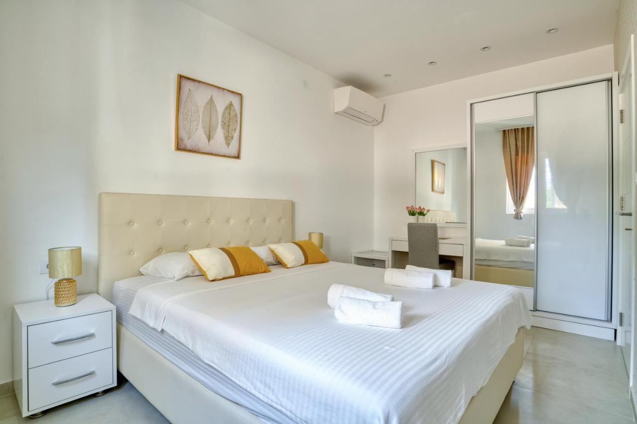The Golden Luxury Apartments Kotor Luaran gambar