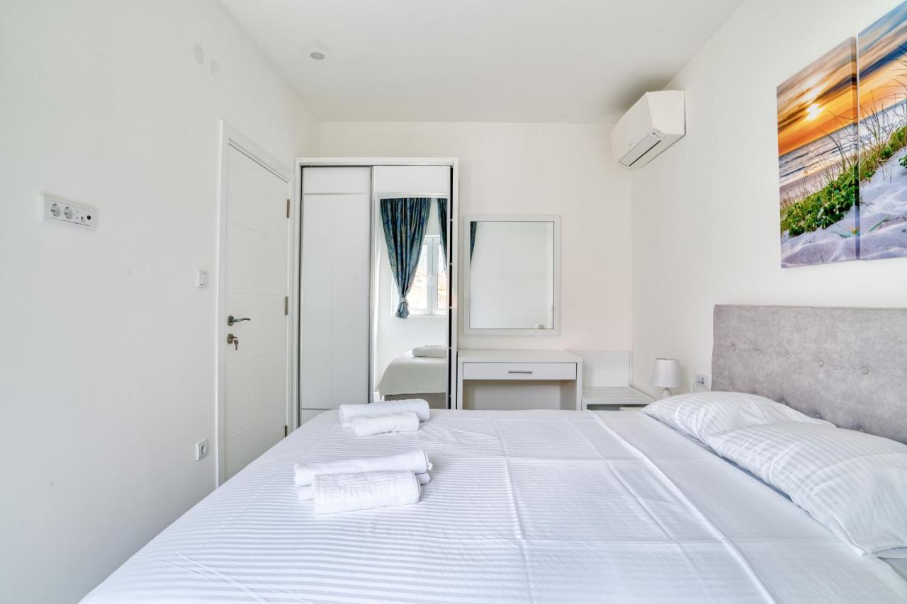 The Golden Luxury Apartments Kotor Luaran gambar