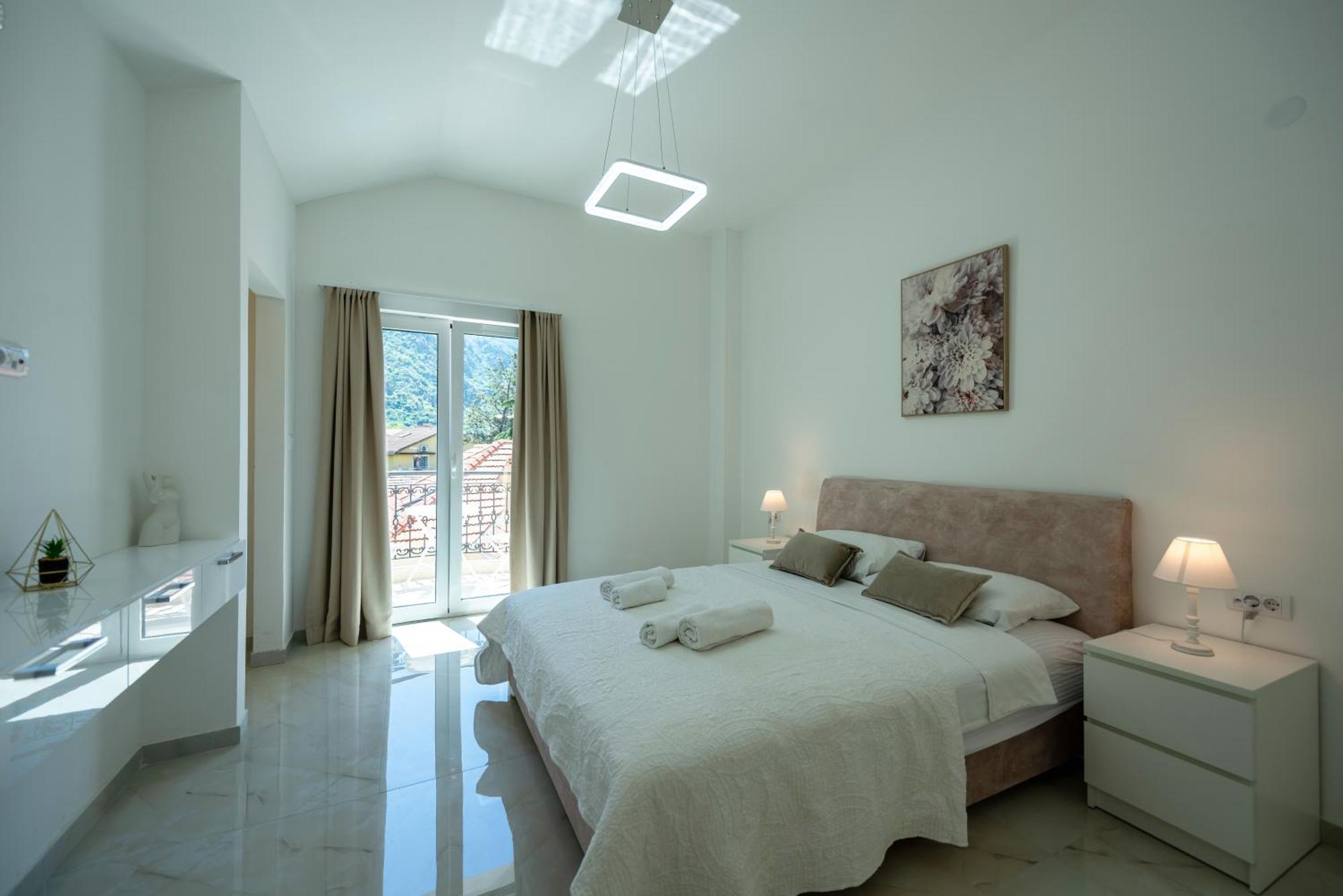 The Golden Luxury Apartments Kotor Luaran gambar