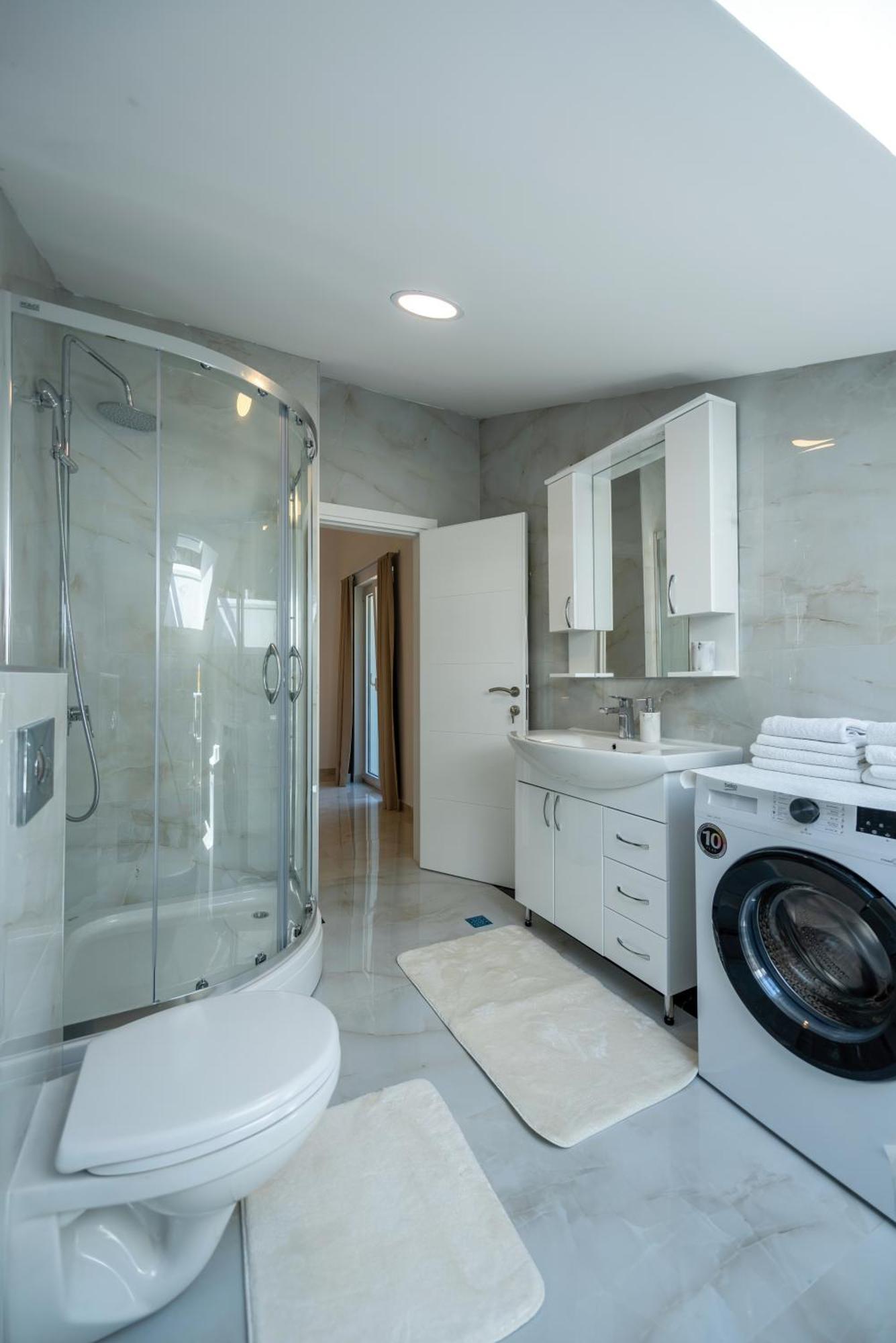 The Golden Luxury Apartments Kotor Luaran gambar